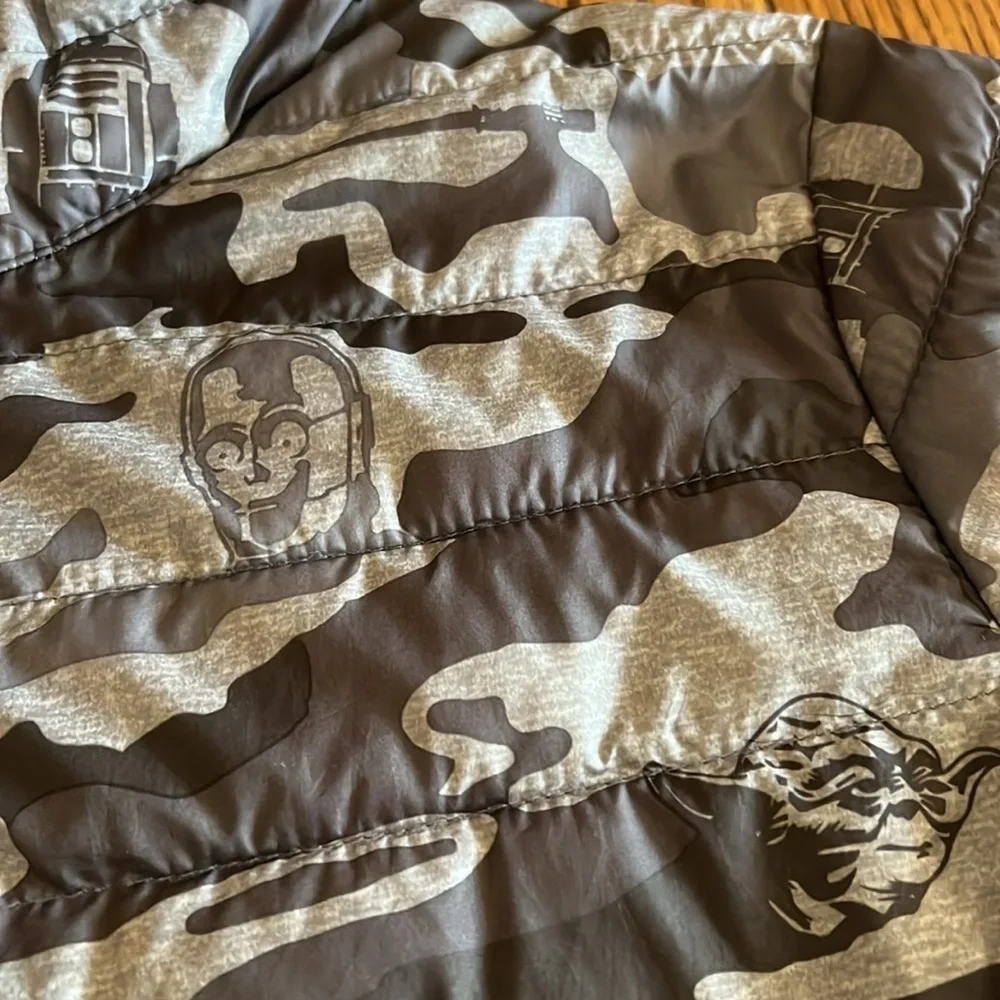 GAP x Star Wars GREY CAMO STAR WARS™ COLDCONTROL LITE PUFFER JACKET Large husky